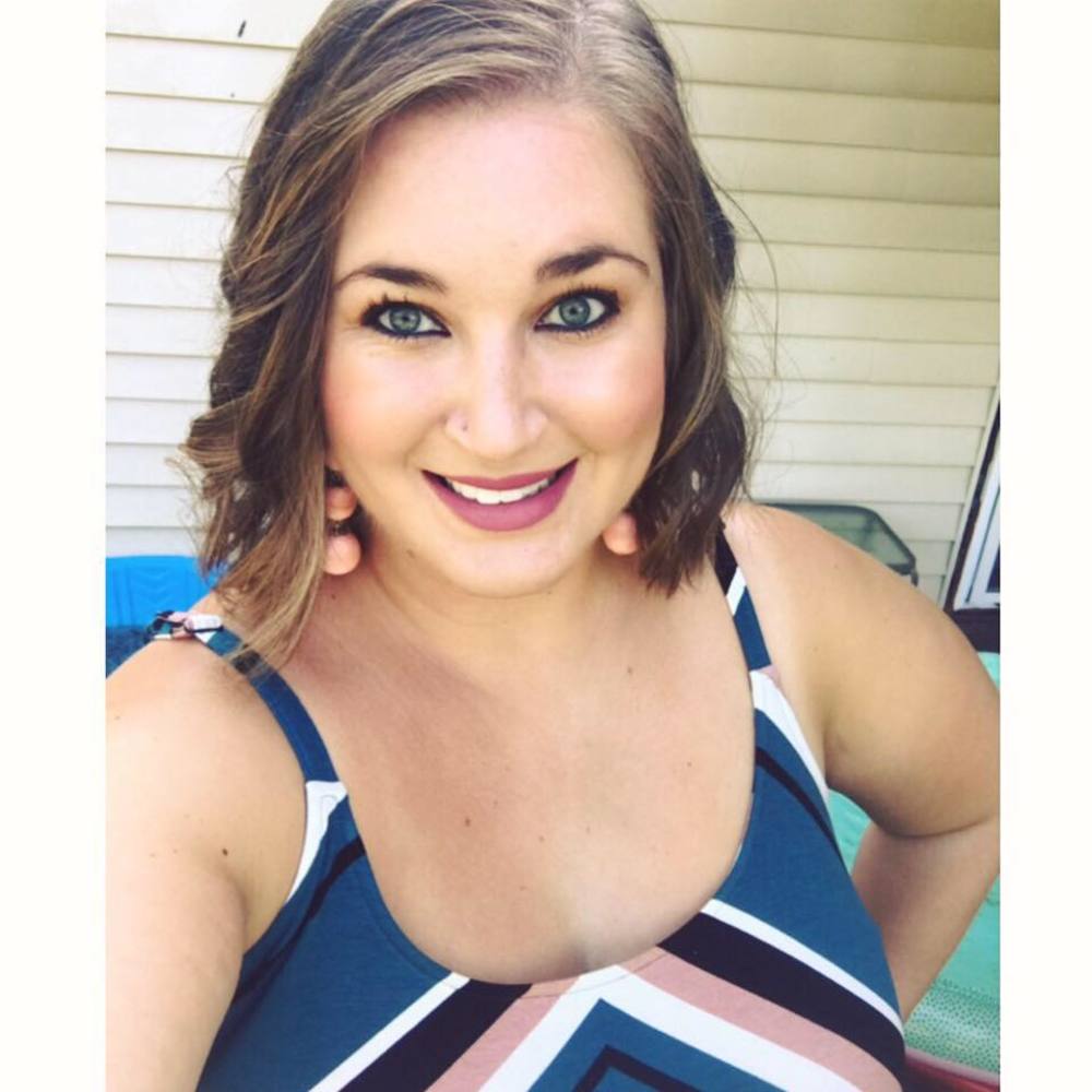 Meet your Posher, Kayla